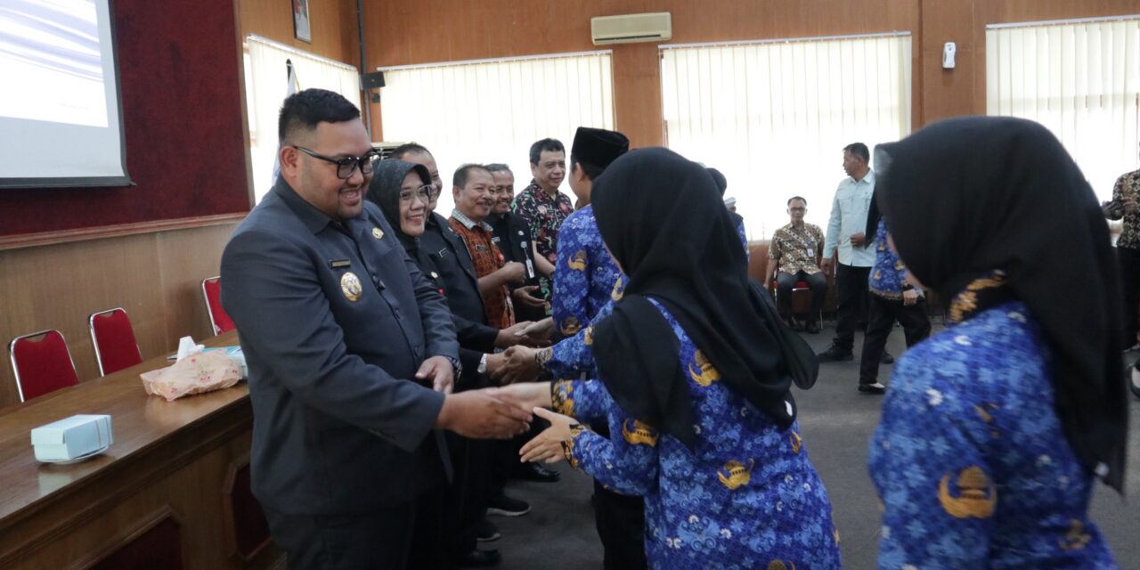 Lantik 39 PNS Baru, Wabup Dorong Kreativitas dan Kemandirian Daerah