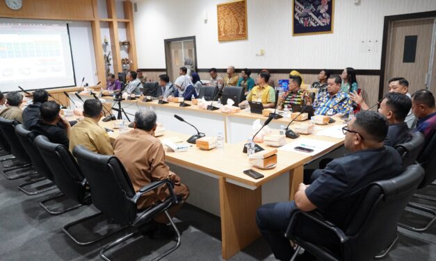 Bupati Fahmi Siapkan Reward Pembangunan Jalan bagi Wilayah Taat Pajak