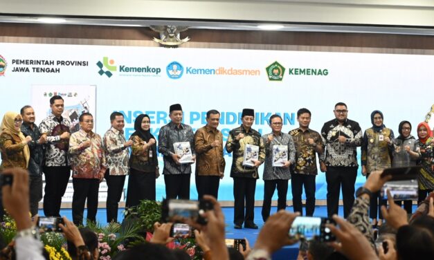 Hadiri Launching Insersi Pendidikan Perkoperasian, Pemkab Purbalingga Siapkan Generasi Melek Koperasi Sejak Dini
