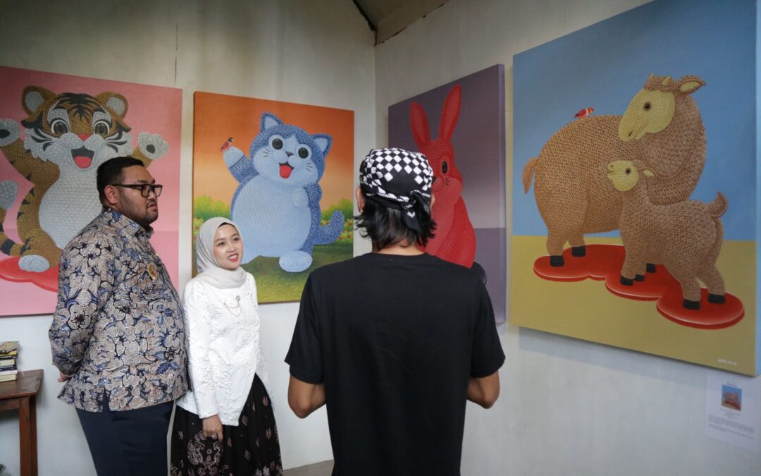 Karakter Detail Rajut Jadi Identitas, Imam Ghozali Gelar Pameran Tunggal di Kie Art Space