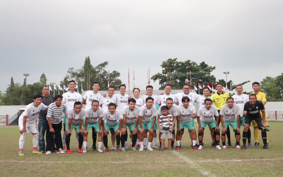 Bupati dan Wabup Turun Lapangan, PS Pemda Purbalingga Taklukkan Erdigma FC 3-2 dalam Laga Persahabatan