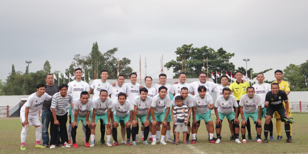 Bupati dan Wabup Turun Lapangan, PS Pemda Purbalingga Taklukkan Erdigma FC 3-2 dalam Laga Persahabatan