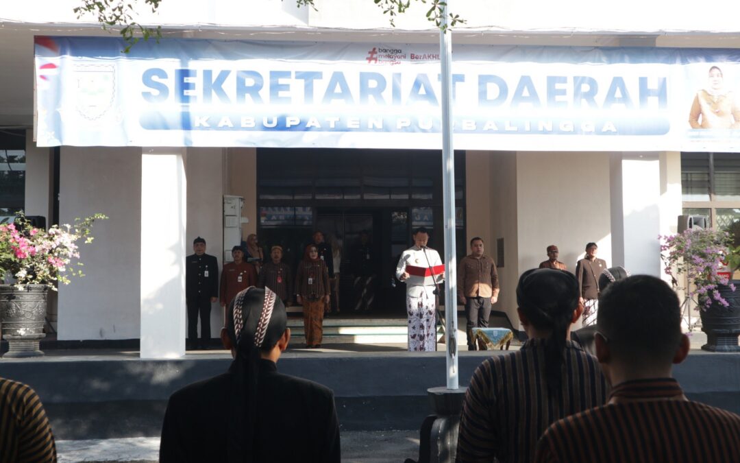 Pimpin Upacara Harganas di Setda, Bupati Fahmi Minta ASN Perkuat Keluarga dan Hadirkan Kinerja Berdampak