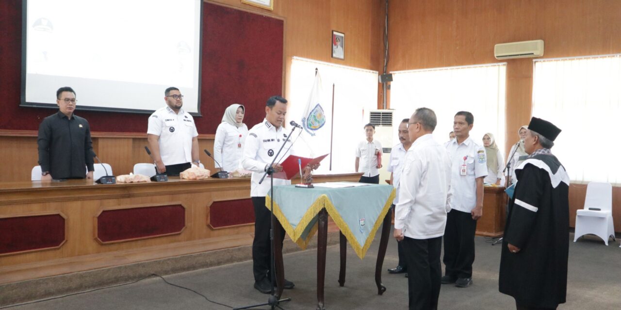 Fathurrohman Dilantik Jadi Staf Ahli Bupati, Suroto Ditunjuk Plt Kepala DinsospermasdesP3A