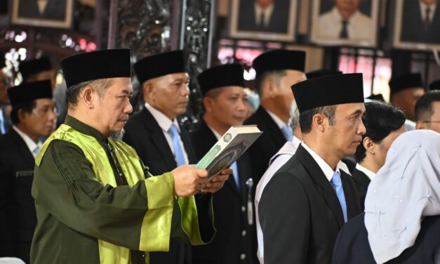 Lantik 213 Pejabat Struktural, Bupati Fahmi: Jabatan Harus Berdampak bagi Masyarakat